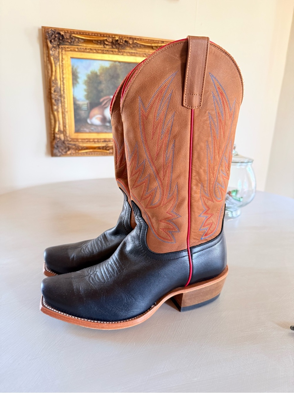 Horsepower 9.5EE Classic Brown and Black Western Cowboy Boots with Red Piping
